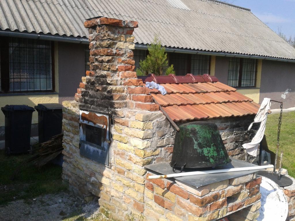 Sakaltanya Sorozo- Borozo Pihenohaz Hotel Venek Luaran gambar